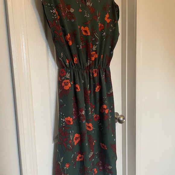 Green Floral Dress - Picture 4 of 5